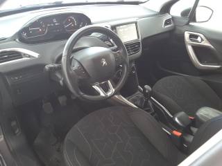 PEUGEOT 2008 usata, con Autoradio