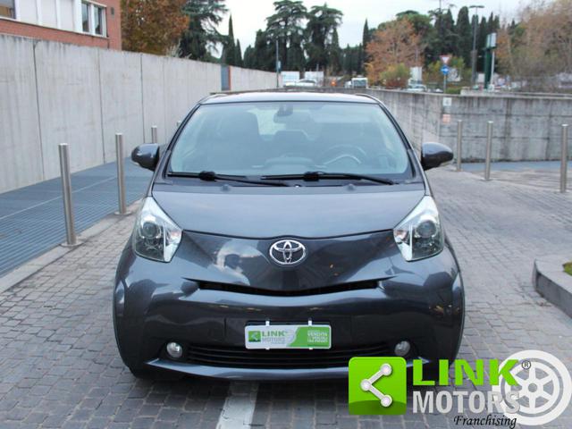 TOYOTA iQ usata, con Servosterzo