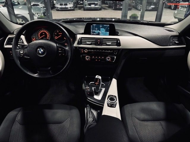 BMW 318 usata, con Fendinebbia