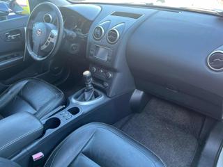 NISSAN Qashqai usata, con Boardcomputer