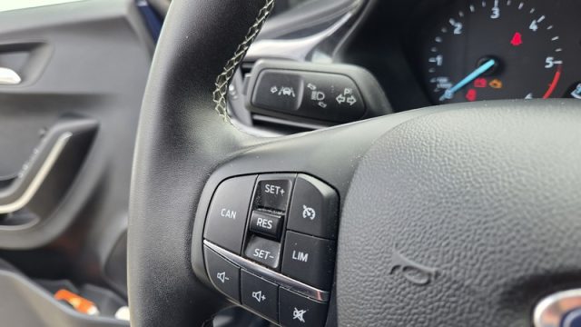 FORD Puma usata, con USB