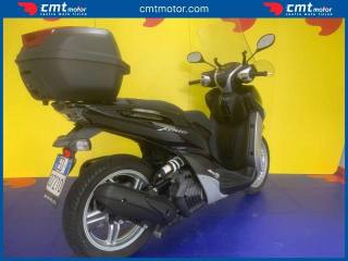 YAMAHA Xenter 150 usata 1