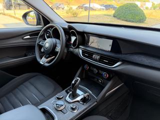 ALFA ROMEO Stelvio usata, con Volante in pelle
