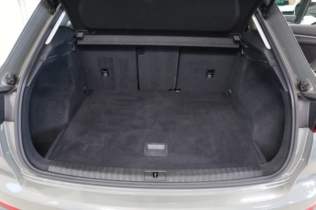 AUDI Q3 usata, con Specchietti laterali elettrici
