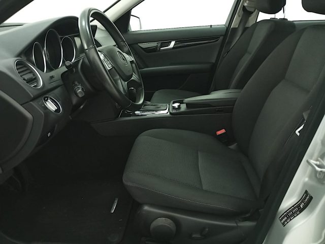 MERCEDES-BENZ 220 usata, con Volante in pelle