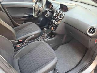 OPEL Corsa usata, con ESP