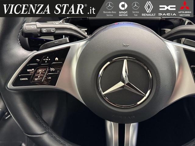 MERCEDES-BENZ GLA 180 usata, con Park Distance Control