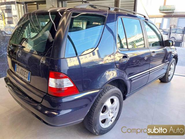 MERCEDES-BENZ ML 270 usata, con Chiusura centralizzata