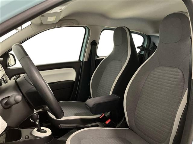 RENAULT Twingo usata, con Controllo automatico clima