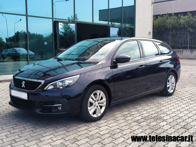 PEUGEOT 308 usata, con Airbag