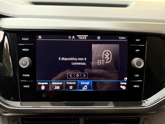 VOLKSWAGEN T-Cross usata, con USB