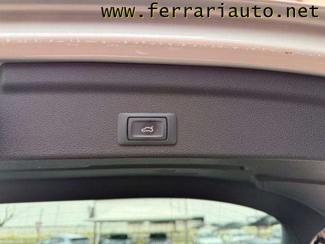 AUDI Q3 usata, con Volante in pelle