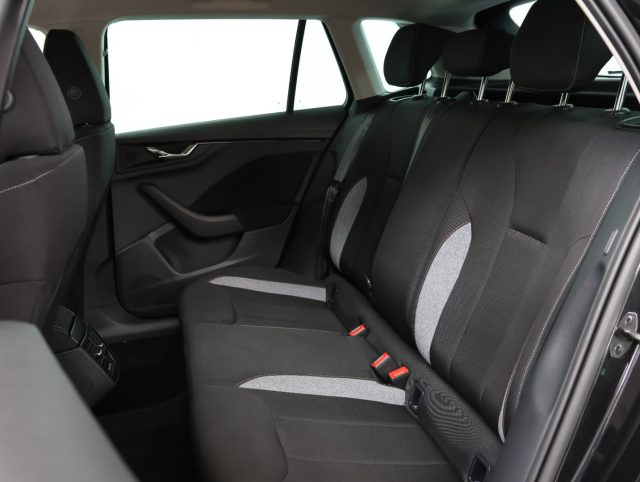 SKODA Kamiq usata, con Cruise Control