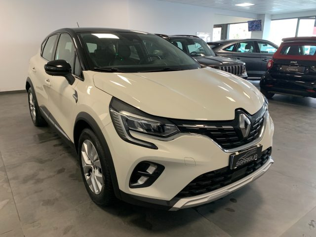 RENAULT Captur usata, con Luci diurne