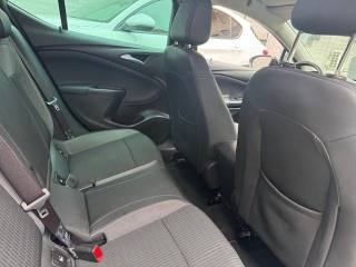 OPEL Astra usata, con Fendinebbia