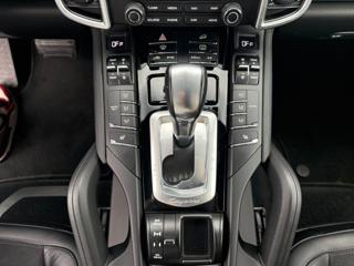 PORSCHE Cayenne usata, con Limitatore di velocità
