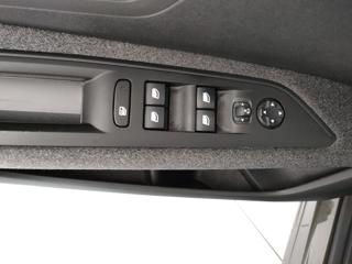 PEUGEOT 3008 usata, con Volante in pelle