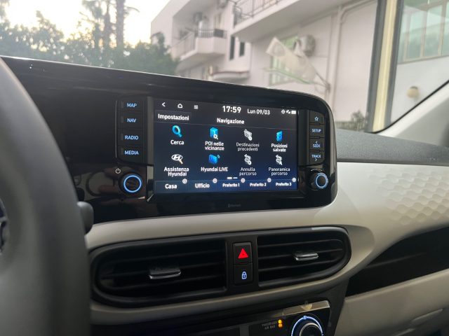 HYUNDAI i10 usata, con Sensori di parcheggio posteriori