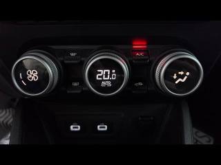 DACIA Duster usata, con Sensori di parcheggio posteriori