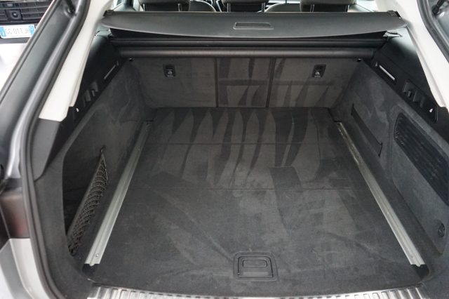 AUDI A6 usata, con Luci diurne