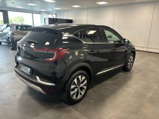 RENAULT Captur usata, con Leve al volante