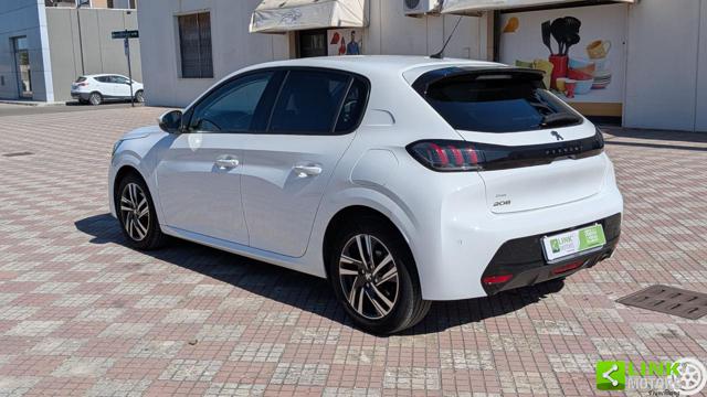PEUGEOT 208 usata, con Boardcomputer