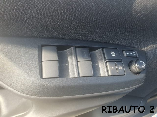 TOYOTA Yaris Cross usata, con Autoradio