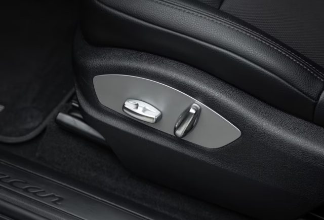 PORSCHE Macan usata, con Leve al volante