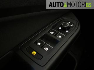 VOLKSWAGEN Golf usata, con Touch screen