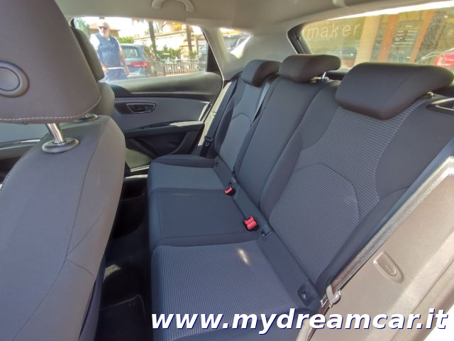 SEAT Leon usata, con Bracciolo