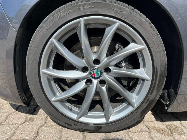 ALFA ROMEO Giulia usata, con Autoradio