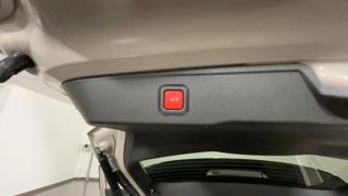 JEEP Avenger usata, con Volante in pelle