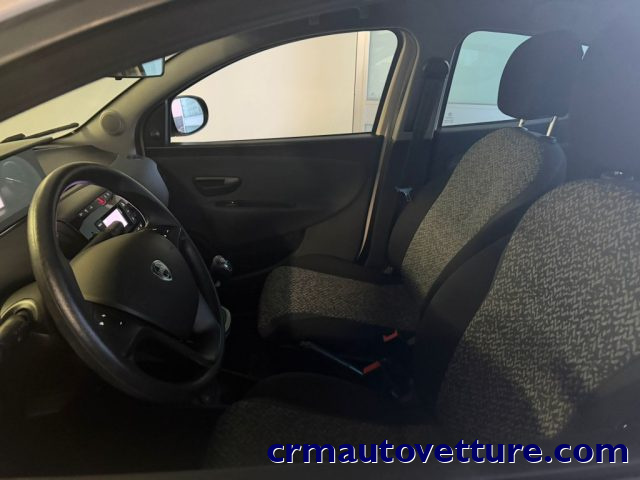 LANCIA Ypsilon usata, con ESP