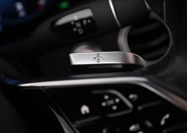 MERCEDES-BENZ E 220 usata, con Fendinebbia