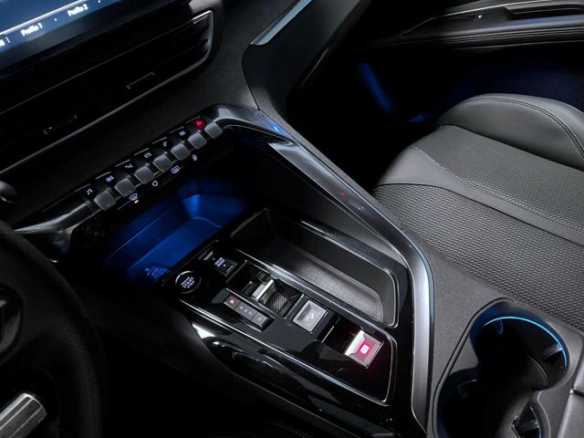 PEUGEOT 5008 usata, con Climatizzatore