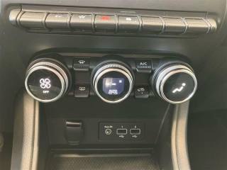 RENAULT Captur usata, con Isofix