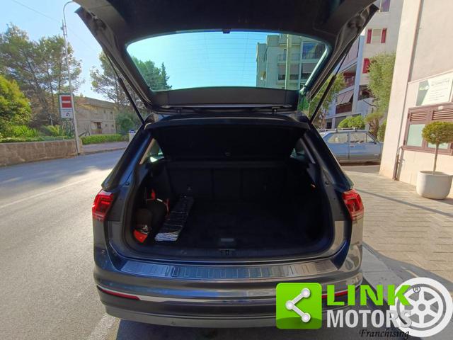 VOLKSWAGEN Tiguan usata, con Isofix