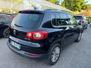 VOLKSWAGEN Tiguan usata, con Autoradio