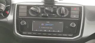VOLKSWAGEN up! usata, con Fendinebbia
