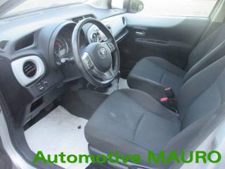 TOYOTA Yaris usata, con ESP