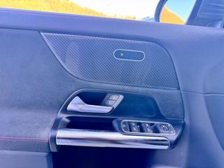 MERCEDES-BENZ GLA 180 usata, con Interni in pelle