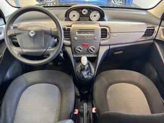 LANCIA Ypsilon usata, con Sedile posteriore sdoppiato
