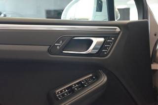 PORSCHE Macan usata 42