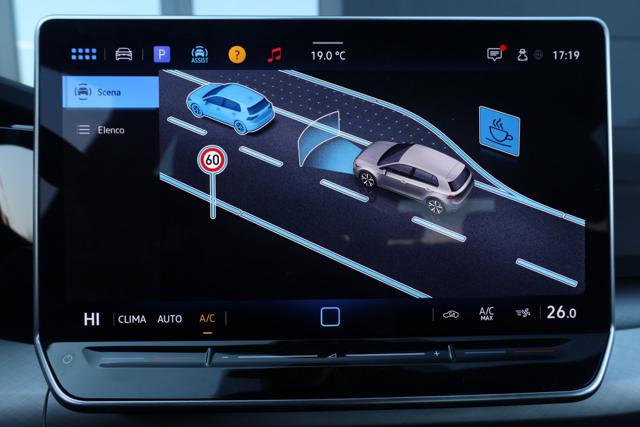 VOLKSWAGEN Golf usata, con Luci diurne LED