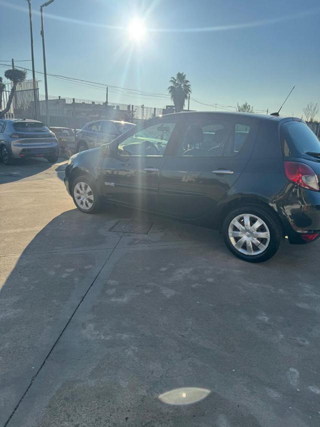 RENAULT Clio usata, con Airbag Passeggero