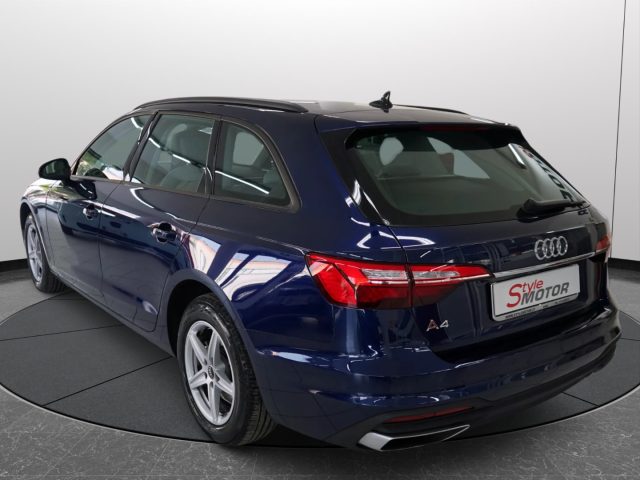 AUDI A4 usata, con Touch screen