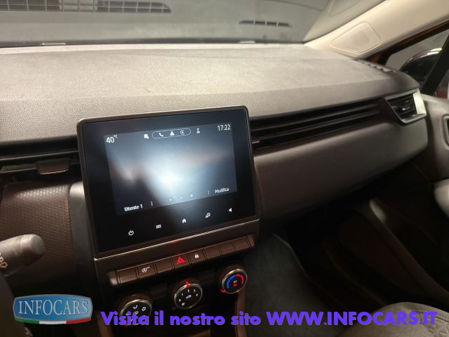 RENAULT Clio usata, con USB