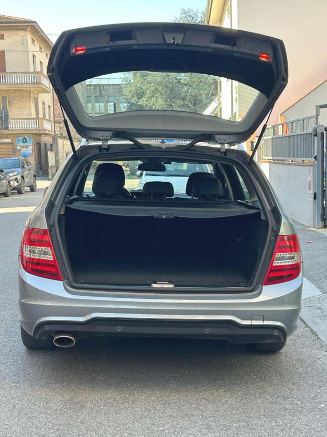 MERCEDES-BENZ C 220 usata, con Fari Xenon
