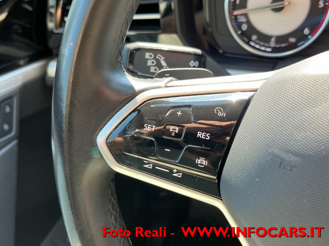 VOLKSWAGEN Touareg usata, con Luci diurne LED