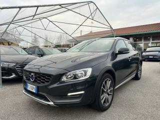 VOLVO V60 Cross Country D3 Geartronic Momentum